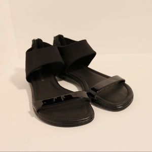 Donald Pliner - Gelda Flat Sandal